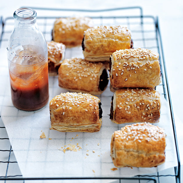 HONEY-BBQ-CHICKEN-SAUSAGE-ROLLS
