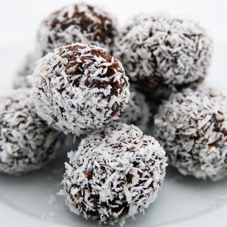 Apple and Cinnamon Bliss Balls